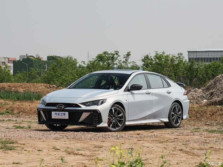 广汽乘用车 影豹 2024款 400T 自动 影豹R PRO版 广汽乘用车 影豹 2024款 400T 自动 影豹R PRO版