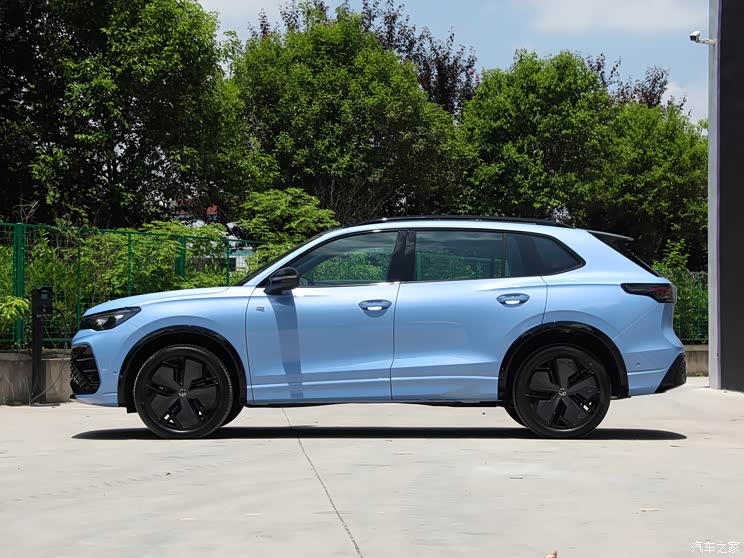 上汽大众 途观L 2024款 PRO 380TSI 四驱R-Line智尊版 上汽大众 途观L 2024款 PRO 380TSI 四驱R-Line智尊版
