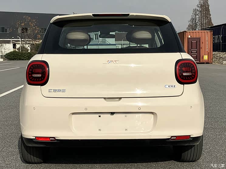 江汽集团 钇为3 2024款 330km 挚爱版 江汽集团 钇为3 2024款 330km 挚爱版