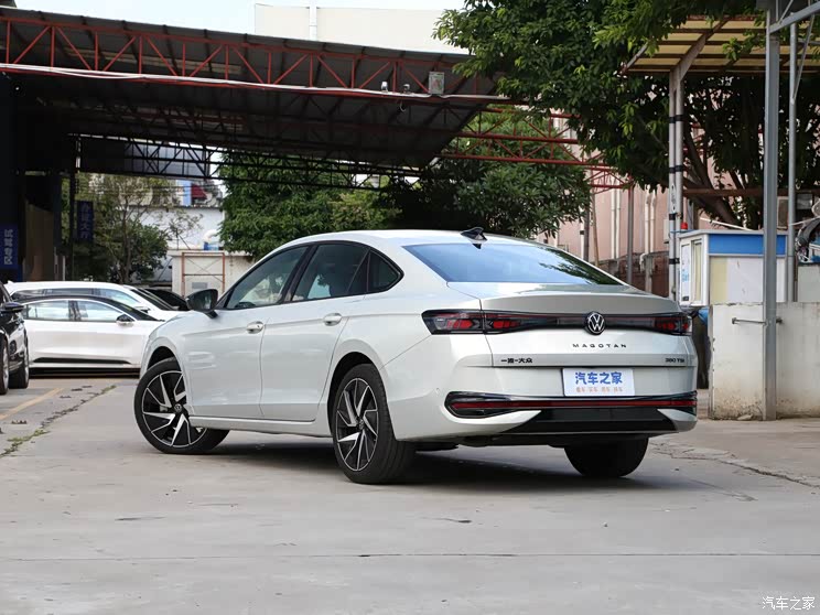 一汽-大众 迈腾 2024款 380TSI DSG至尊版 一汽-大众 迈腾 2024款 380TSI DSG至尊版