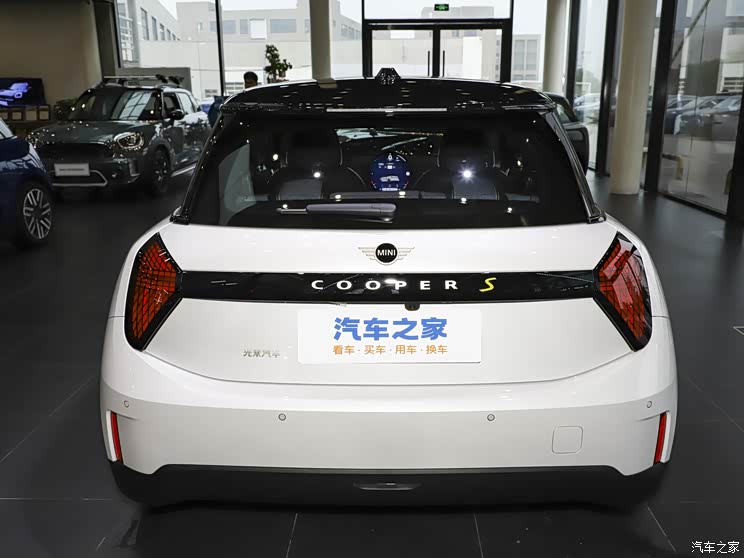 光束汽车 电动MINI COOPER 2024款 COOPER SE 艺术家 光束汽车 电动MINI COOPER 2024款 COOPER SE 艺术家