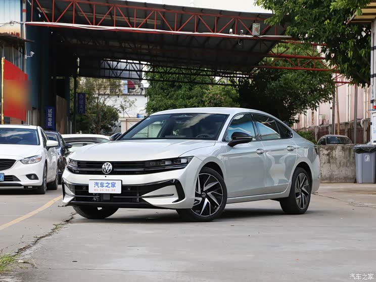 一汽-大众 迈腾 2024款 380TSI DSG至尊版 一汽-大众 迈腾 2024款 380TSI DSG至尊版