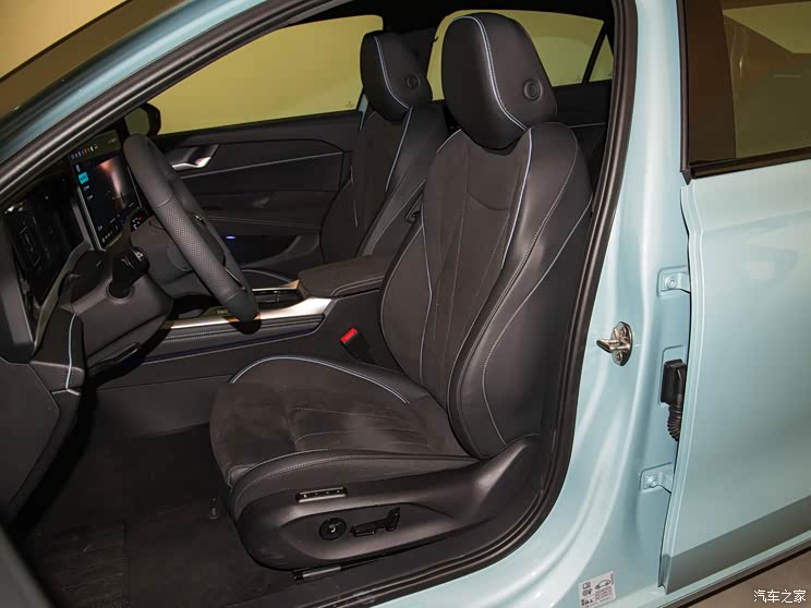 上汽大眾 帕薩特 2025款 Pro 380TSI 星空龍尊版 上汽大眾 帕薩特 2025款 Pro 380TSI 星空龍尊版