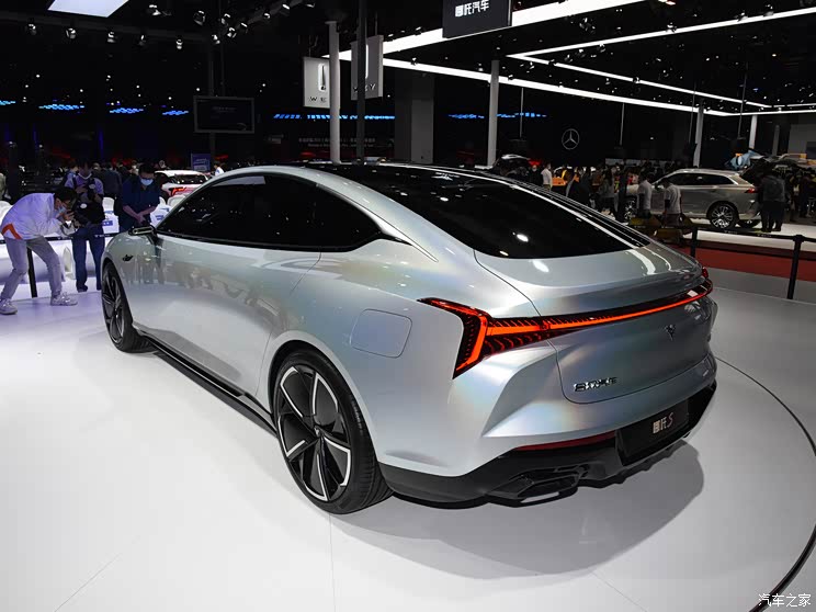 合眾汽車 哪吒S 2021款 增程版 合眾汽車 哪吒S 2021款 增程版