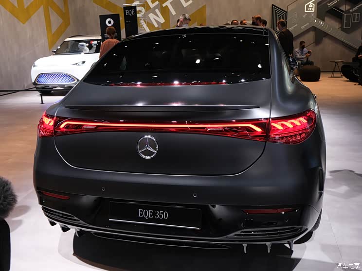 梅赛德斯-EQ 奔驰EQE 2022款 350 AMG Line Edition 1 欧洲版 梅赛德斯-EQ 奔驰EQE 2022款 350 AMG Line Edition 1 欧洲版