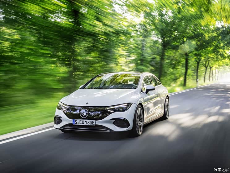 梅赛德斯-EQ 奔驰EQE(海外) 2022款 350 Electric Art Line 欧洲版 梅赛德斯-EQ 奔驰EQE(海外) 2022款 350 Electric Art Line 欧洲版