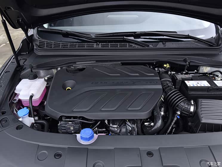 长安汽车 锐程CC 2022款 1.5T 自动豪华型 售9.79万起 新款锐程CC蓝鲸版正式上市