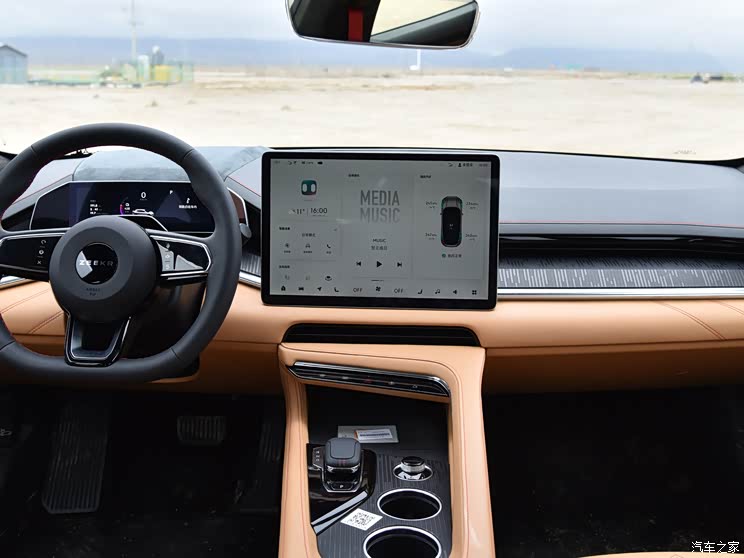 极氪 极氪001 2021款 超长续航单电机 WE版 极氪 极氪001 2021款 超长续航单电机 WE版