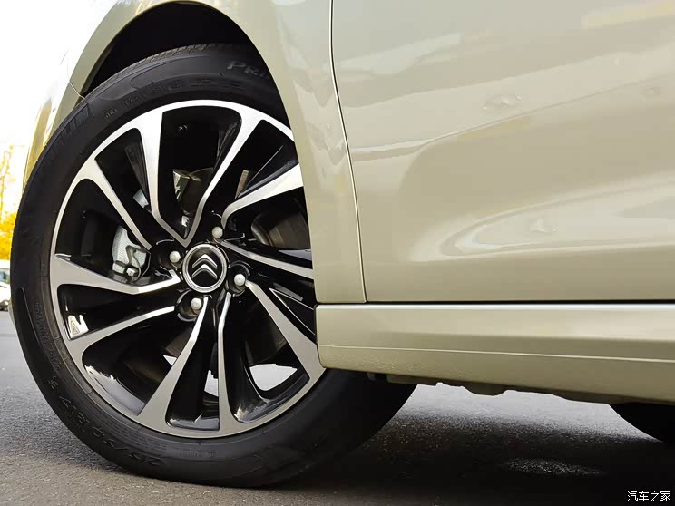 东风雪铁龙 C4世嘉 2016款 1.6THP 自动旗舰型