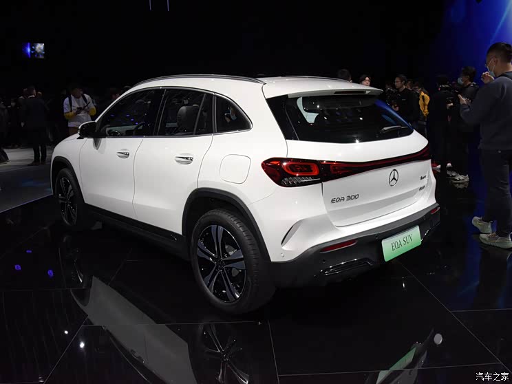 北京奔馳 奔馳EQA 2022款 EQA 300 4MATIC 北京奔馳 奔馳EQA 2022款 EQA 300 4MATIC