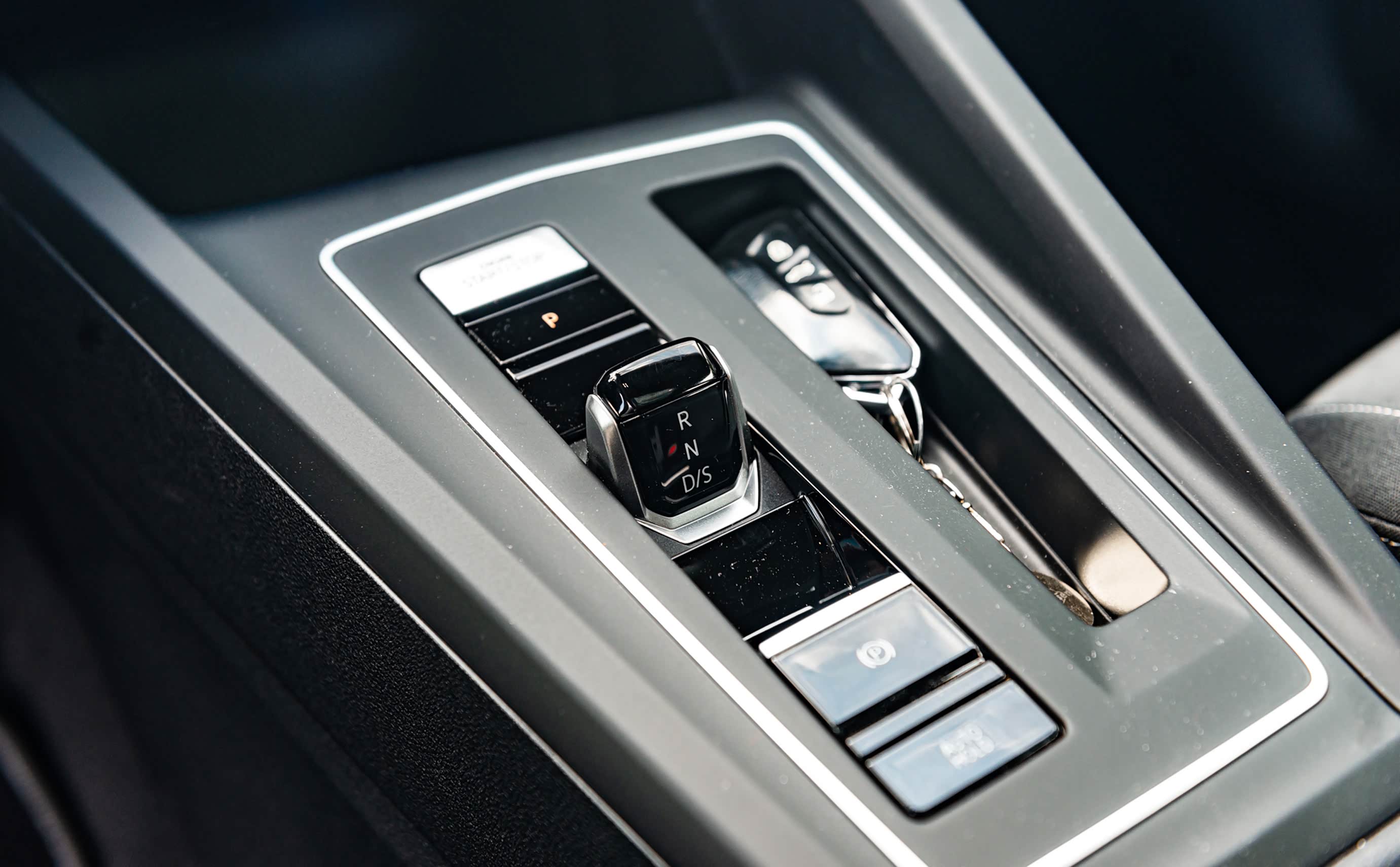 DQ200变速箱的电子换挡机构