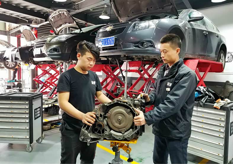 把修好的雪佛兰科鲁兹6AT变速箱复位