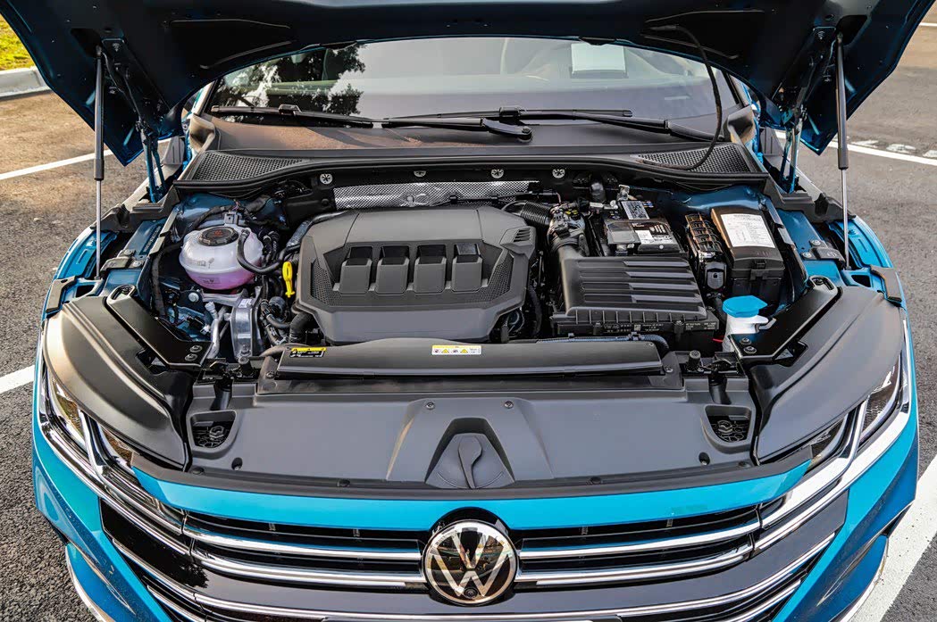 2.0升直列四缸TSI涡轮增压发动机