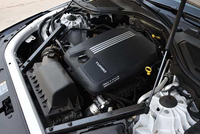 这台2.0T发动机的油耗表现令人印象深刻