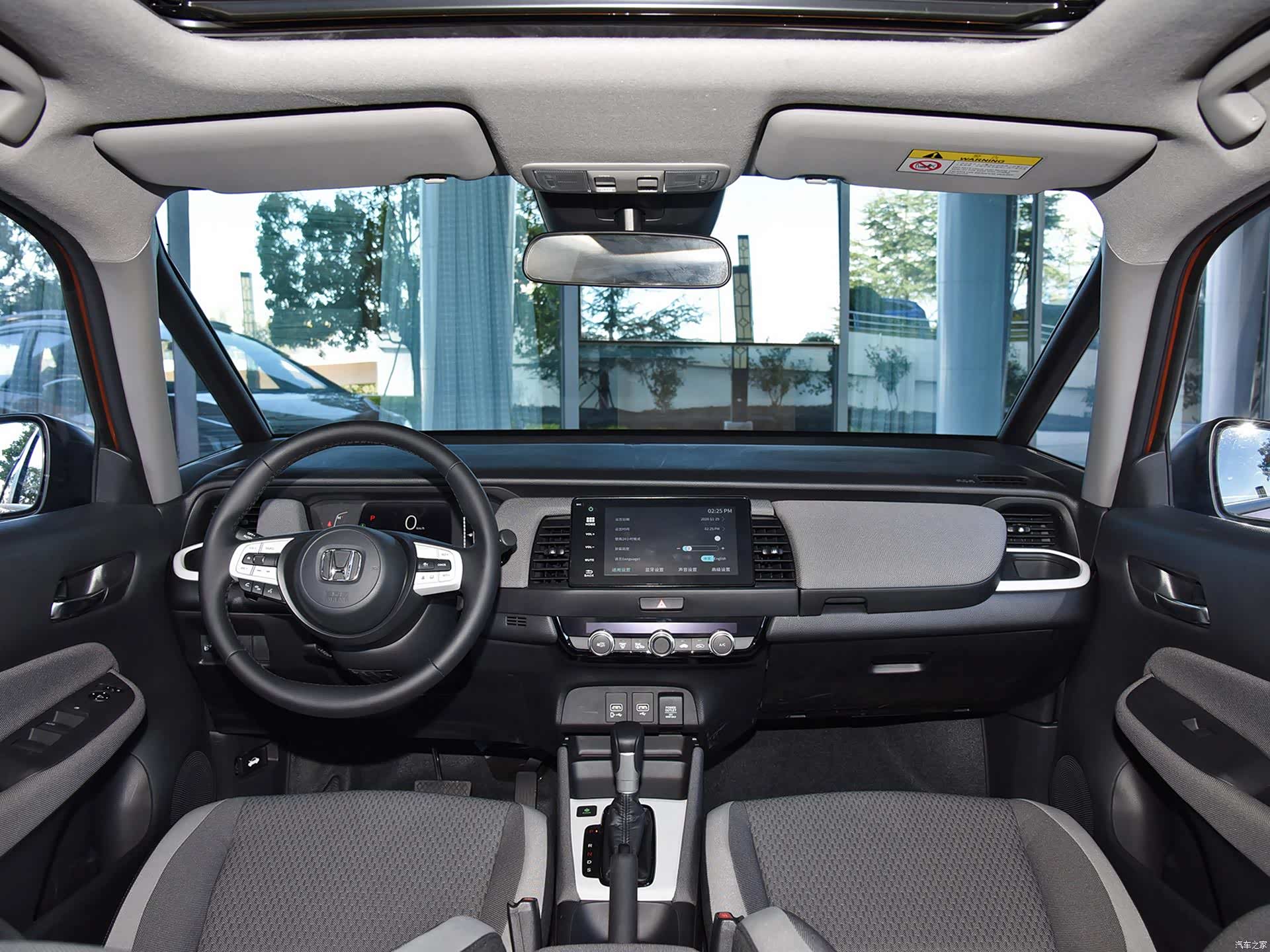 东风本田LIFE的内饰/引自汽车之家图库