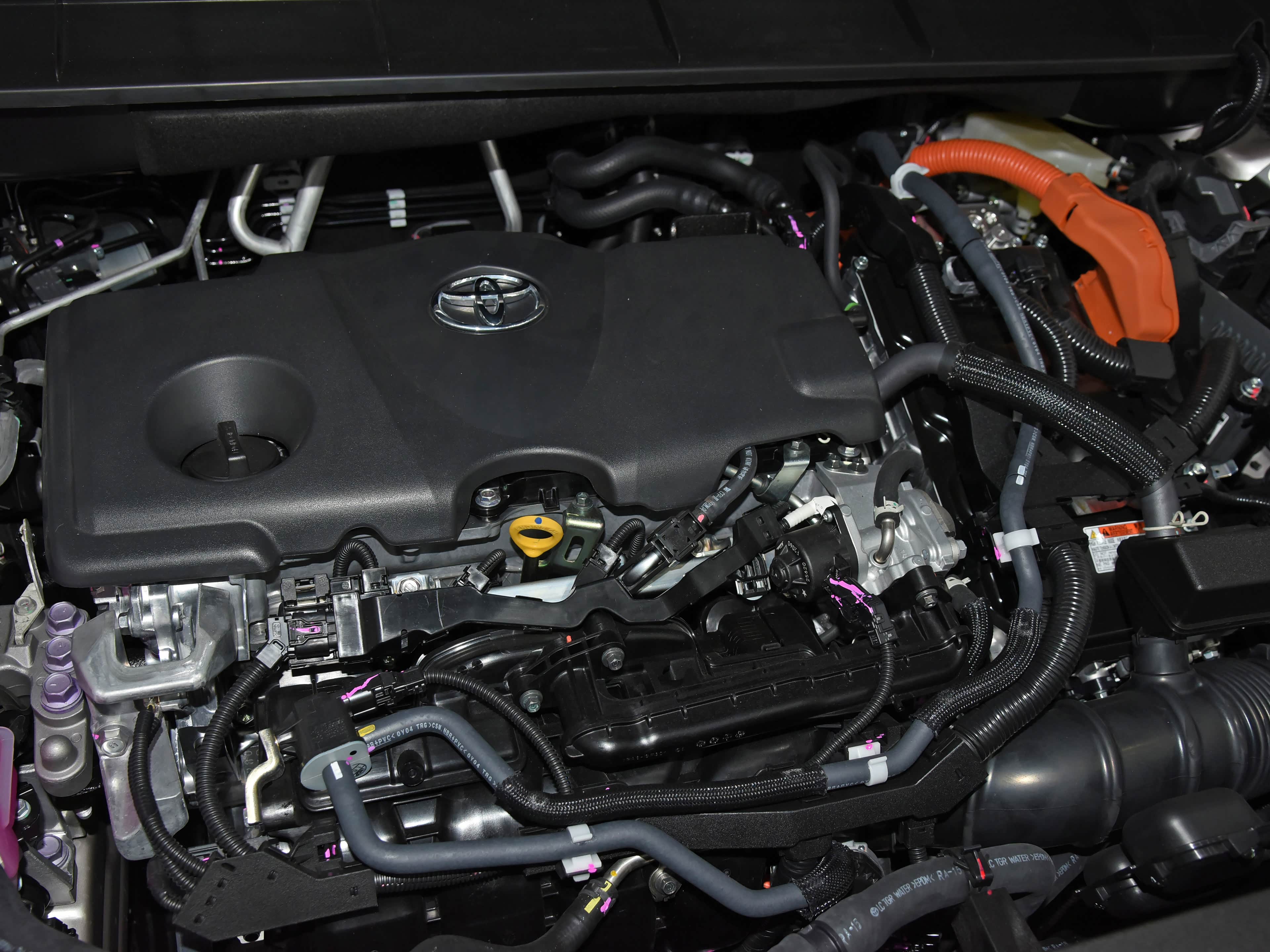 2022款 双擎 2.5L 四驱豪华版/引自汽车之家图库