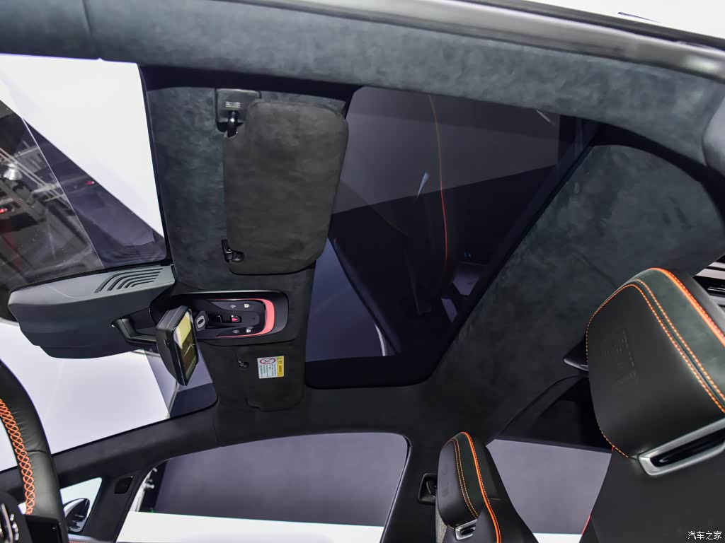 配图为2021款 创始版6座