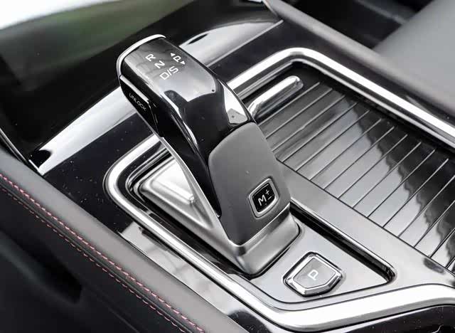 奔腾T99中低配车型档把