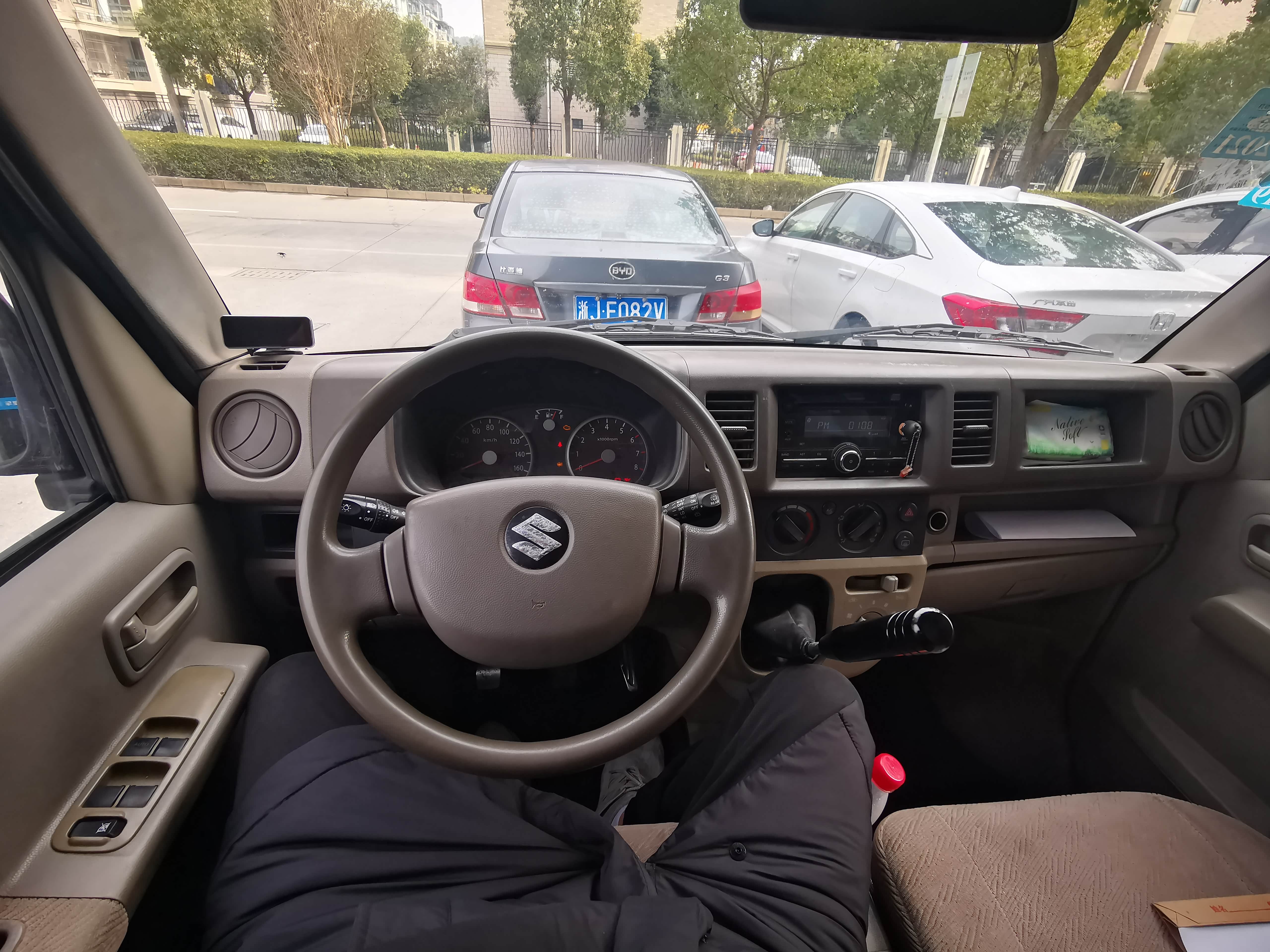 轿车开惯了，渐渐爱上这种居高临下的坐姿