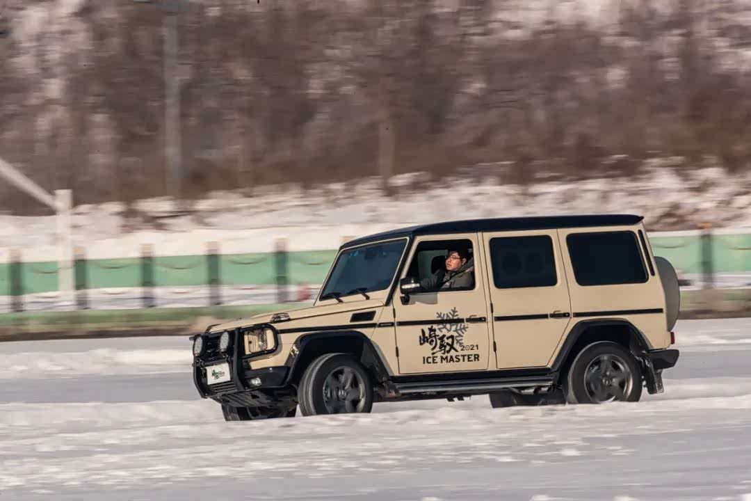 工作车都是大G、F150这样的硬汉猛兽