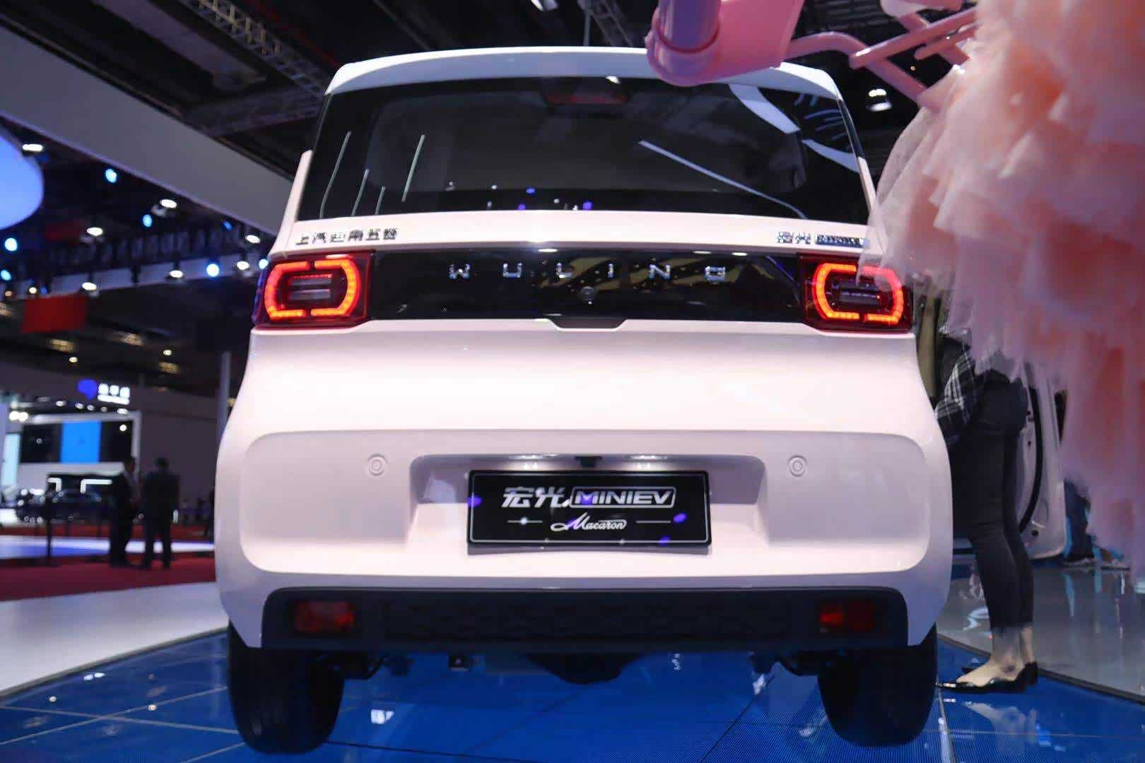 2021上海车展丨五菱宏光mini ev马卡龙版实拍