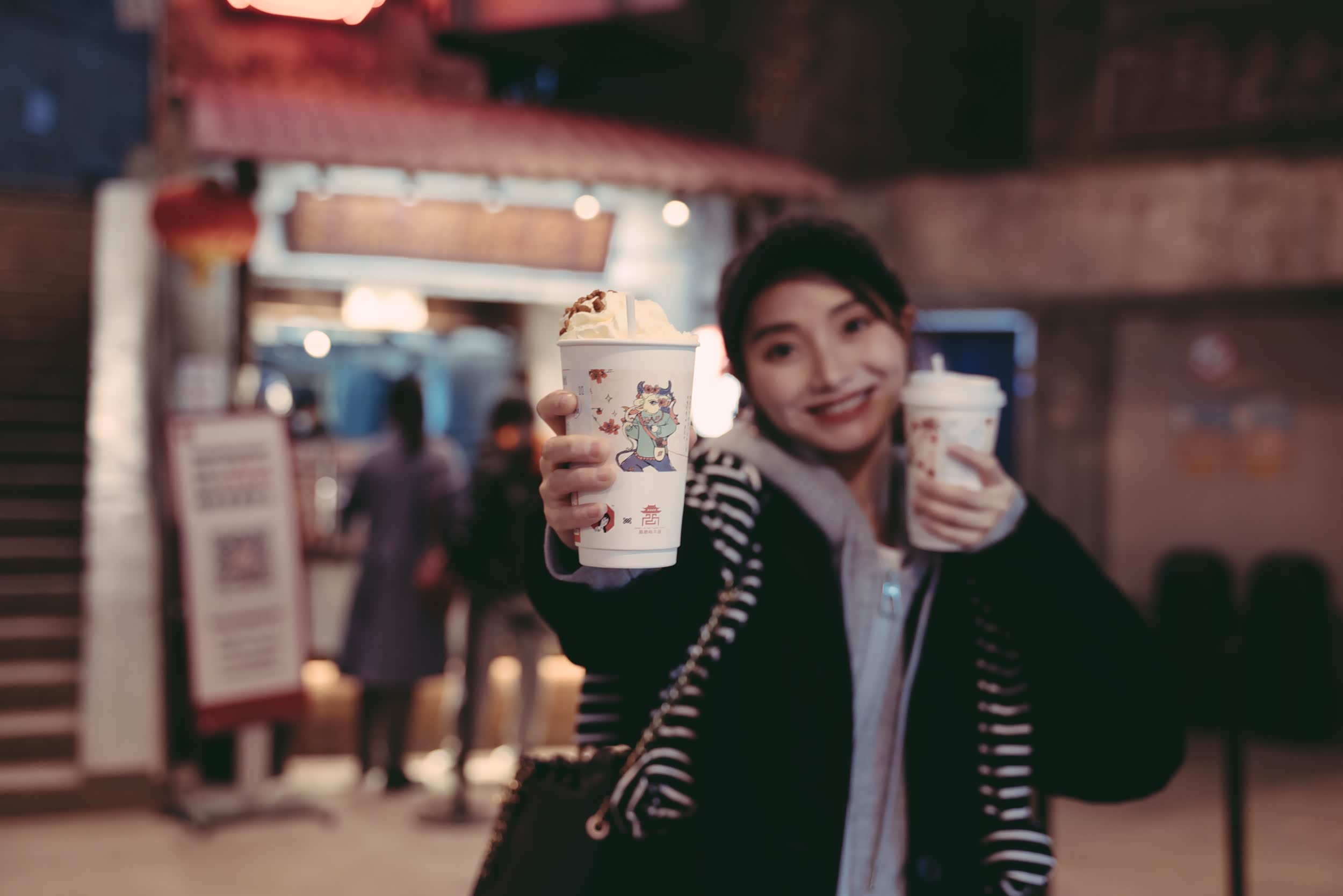 一天一杯茶颜悦色是来到长沙的必要修养