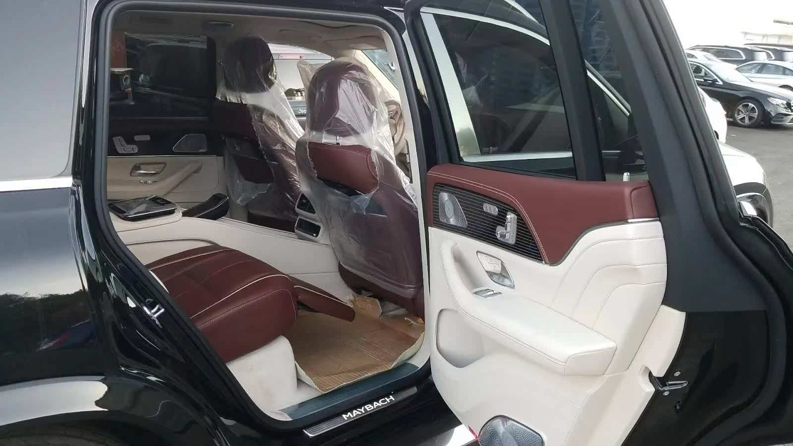 2021款奔驰迈巴赫GLS600平行进口车