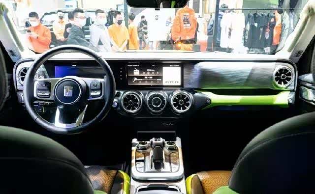 坦克300游侠版展车内饰