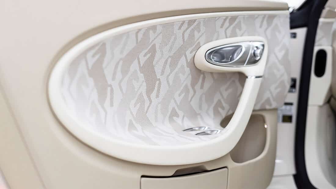 Chiron habillé par Hermès