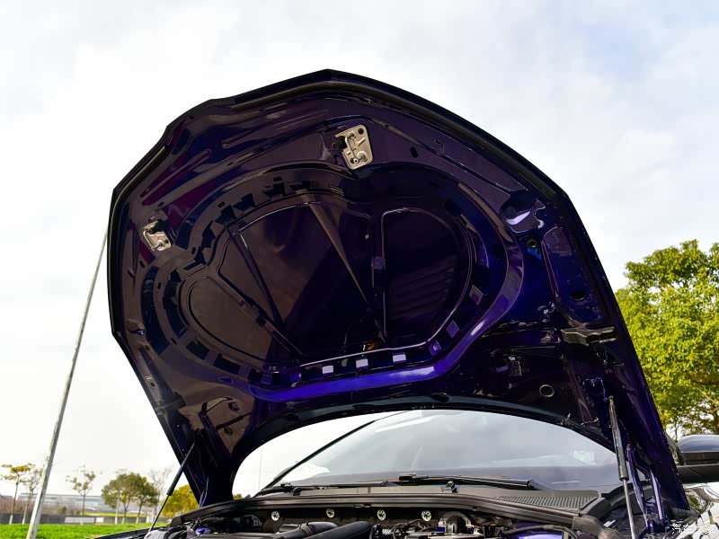 明锐PRO全系都不配发动机舱隔热棉，显得有点掉价及抠门