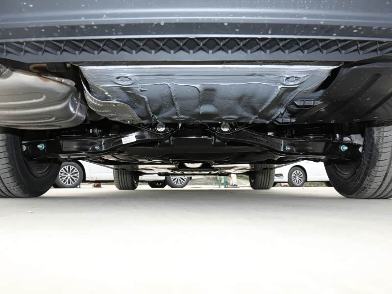 两者的底盘悬挂结构也是一模一样的，但实际行驶质感如何就有待到店试驾感受了