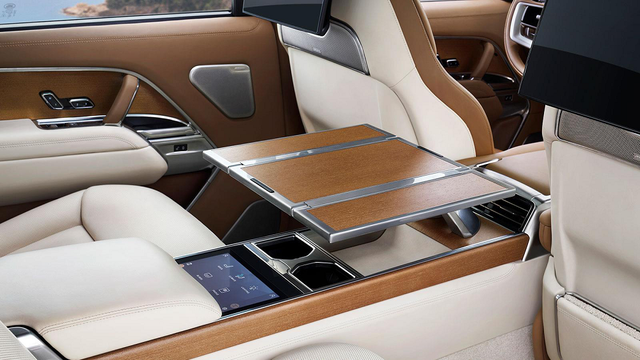 路虎·揽胜SV车型提供专属定制设计主题