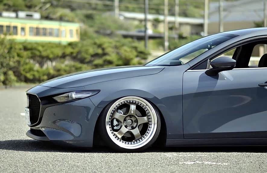 ▲ 昂克赛拉通过改装升级进一步提炼美感 