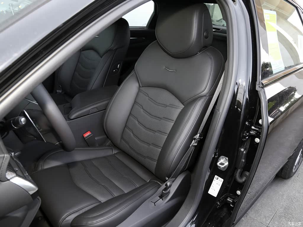 配图为2021款 28T 旗舰超级巡航型