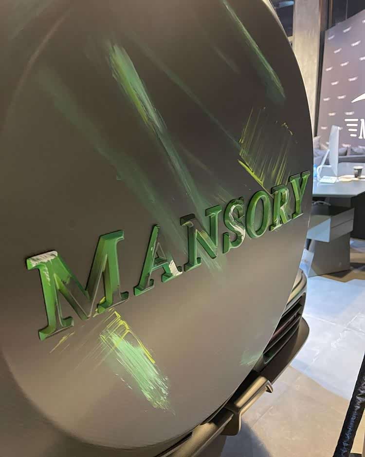2022款Mansory迈莎锐AMG G63皮卡Gronos street eye Limited