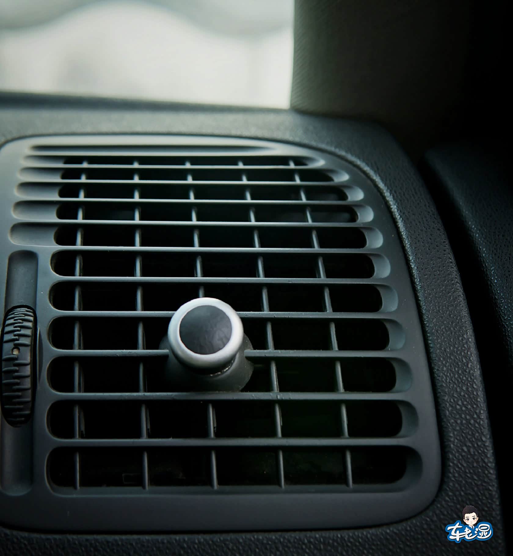 360度方向的空调出风口，即便放在今天，也是不错的设计。