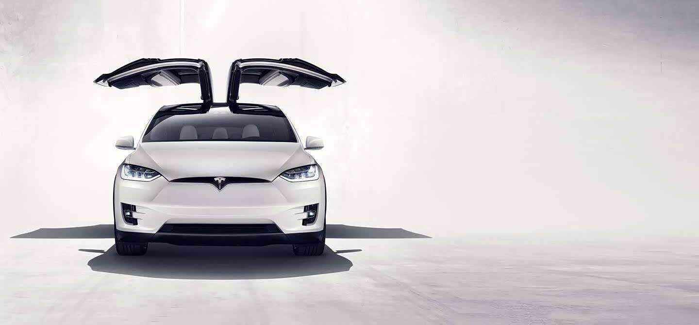 2017年《钛媒体T-EDGE汽车科技指数报告》中，Model X排名第一