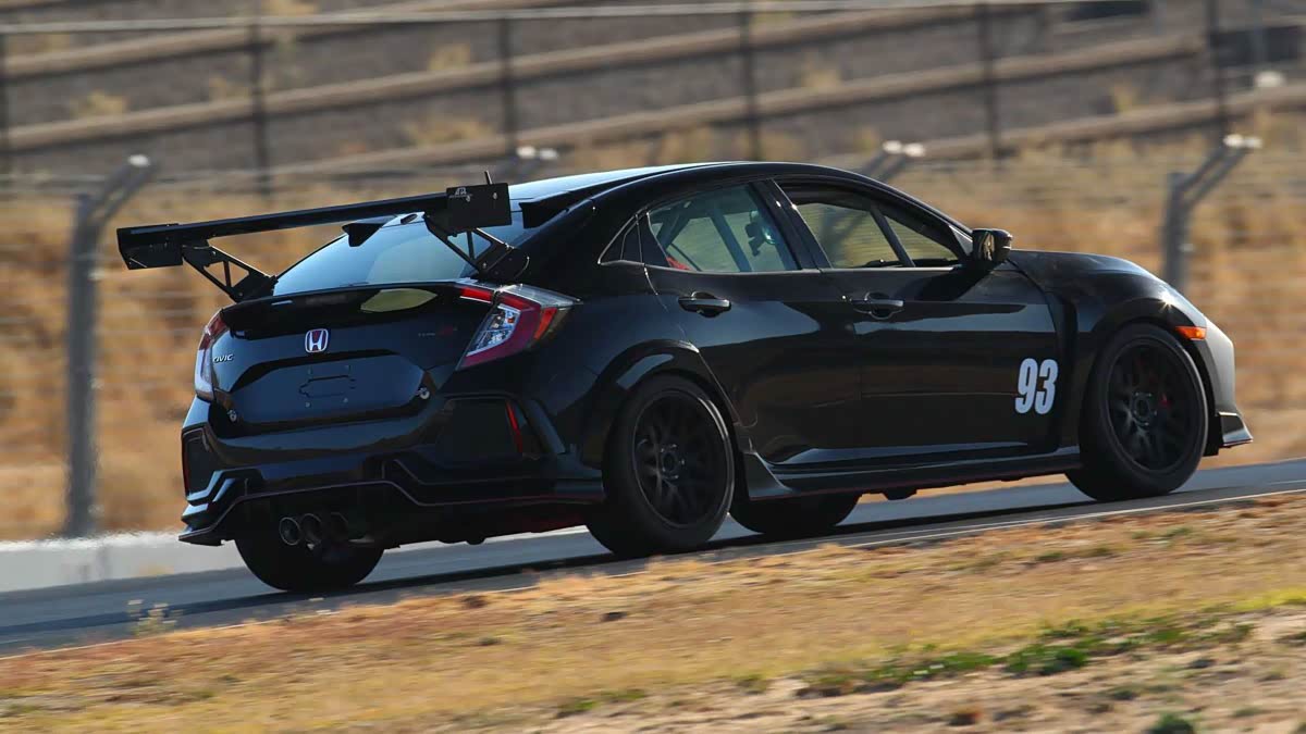 或许未来国内的思域也会装上这具引擎驰骋在各大赛道也说不定