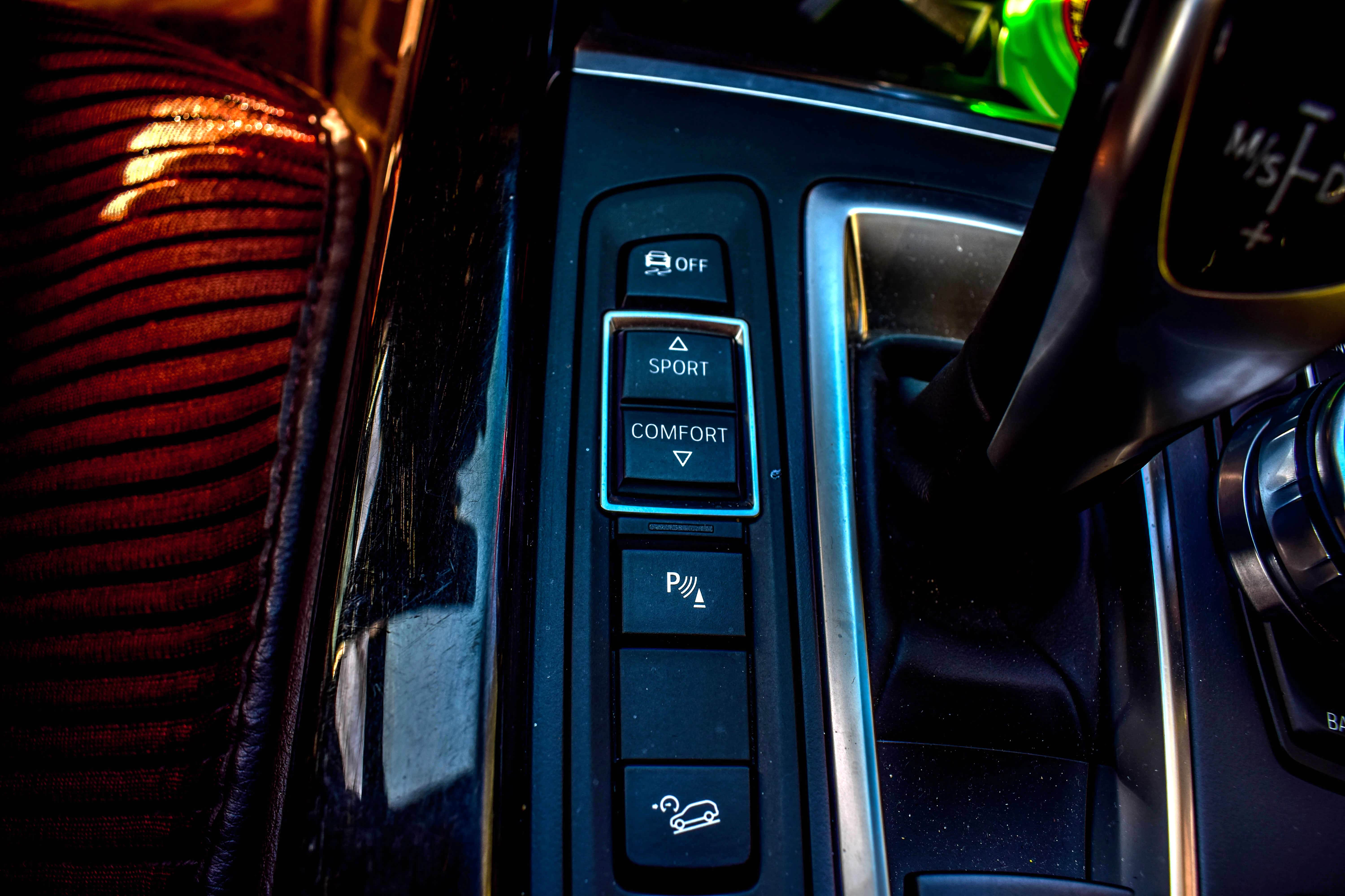 运动模式，下坡缓降。