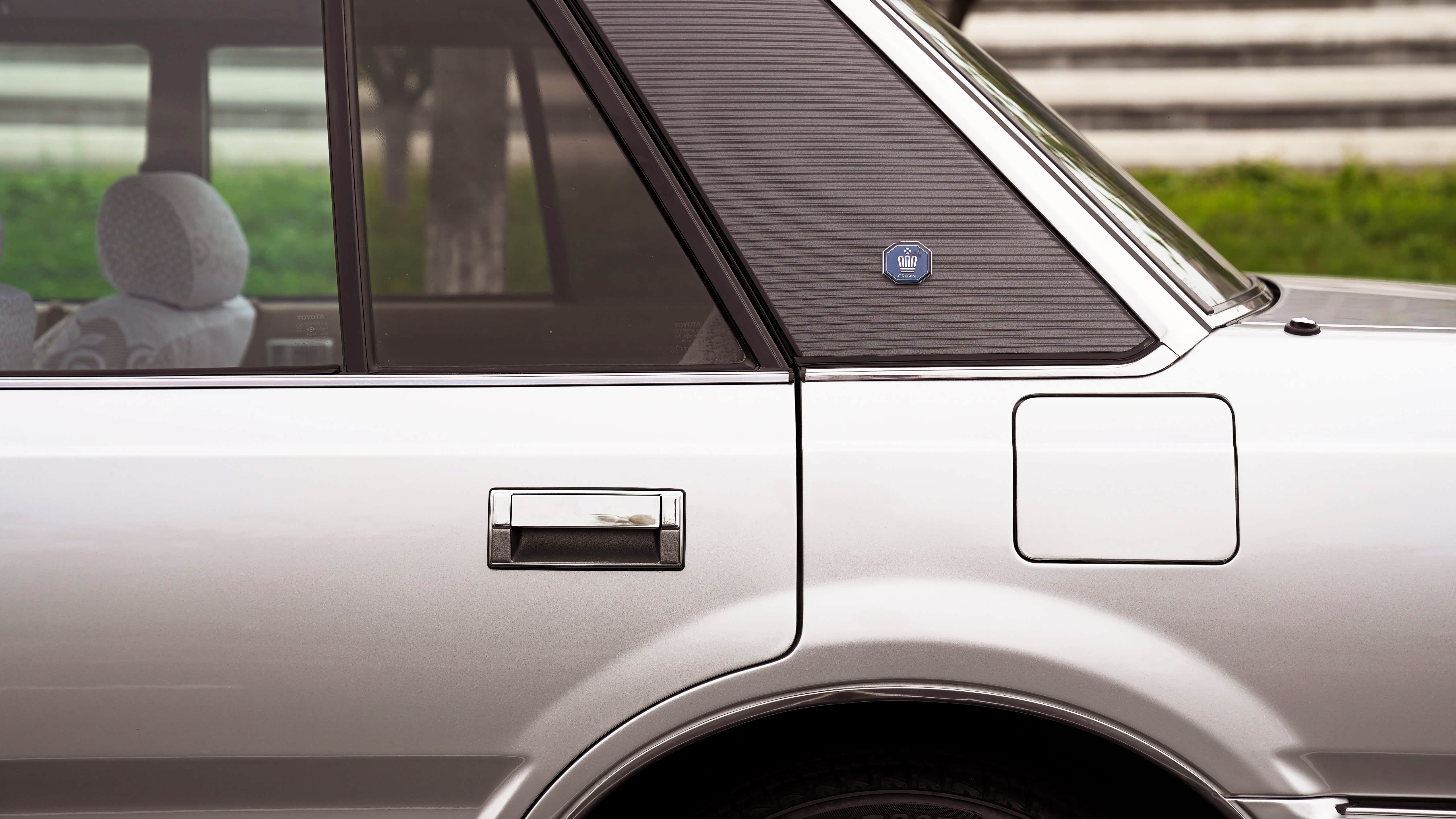 最喜欢的部分：水晶元素，线条分明