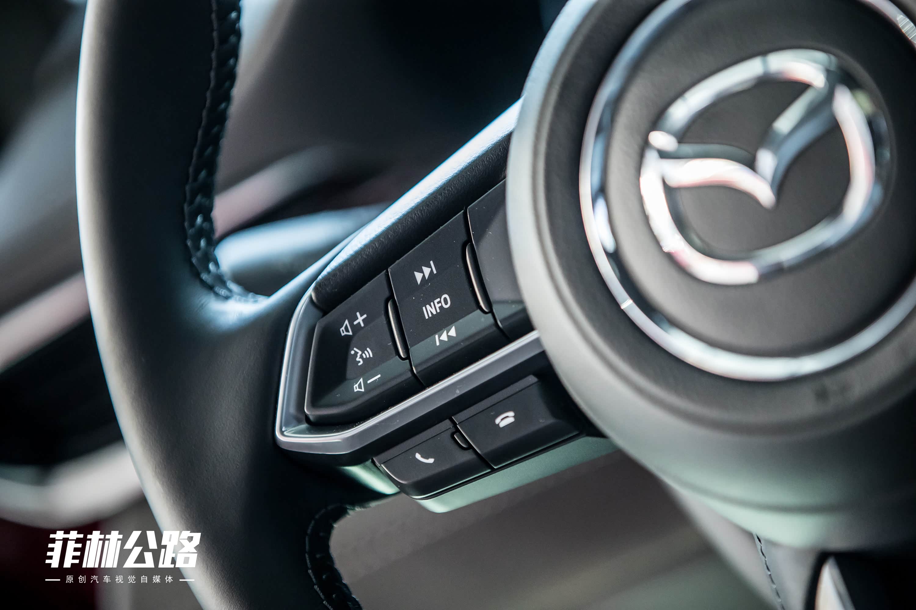 2020款 2.5L 蓝天至尊版