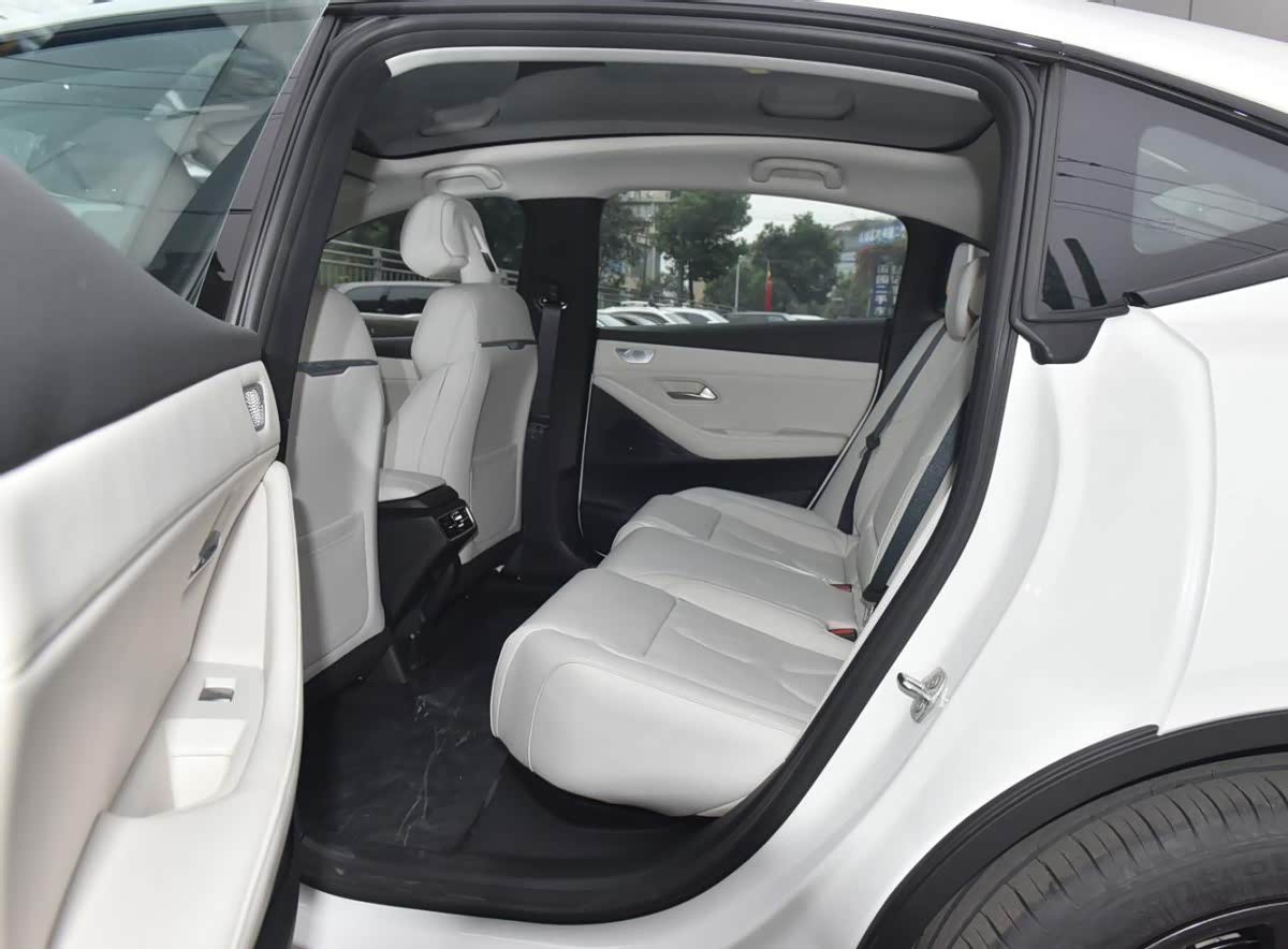 長安深藍SL03 2022款1.5L 1200增程版