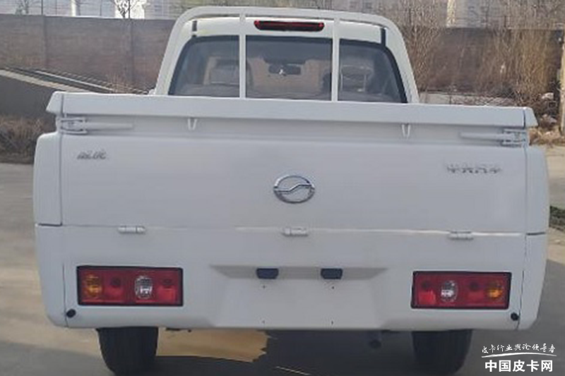 中兴威虎三面开货箱车型