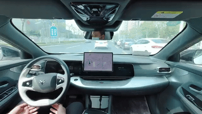 识别慢车打灯变道超车
