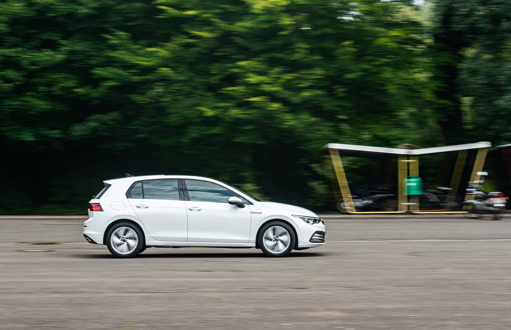 悬架过于硬朗，会让车内乘客感觉明显不适