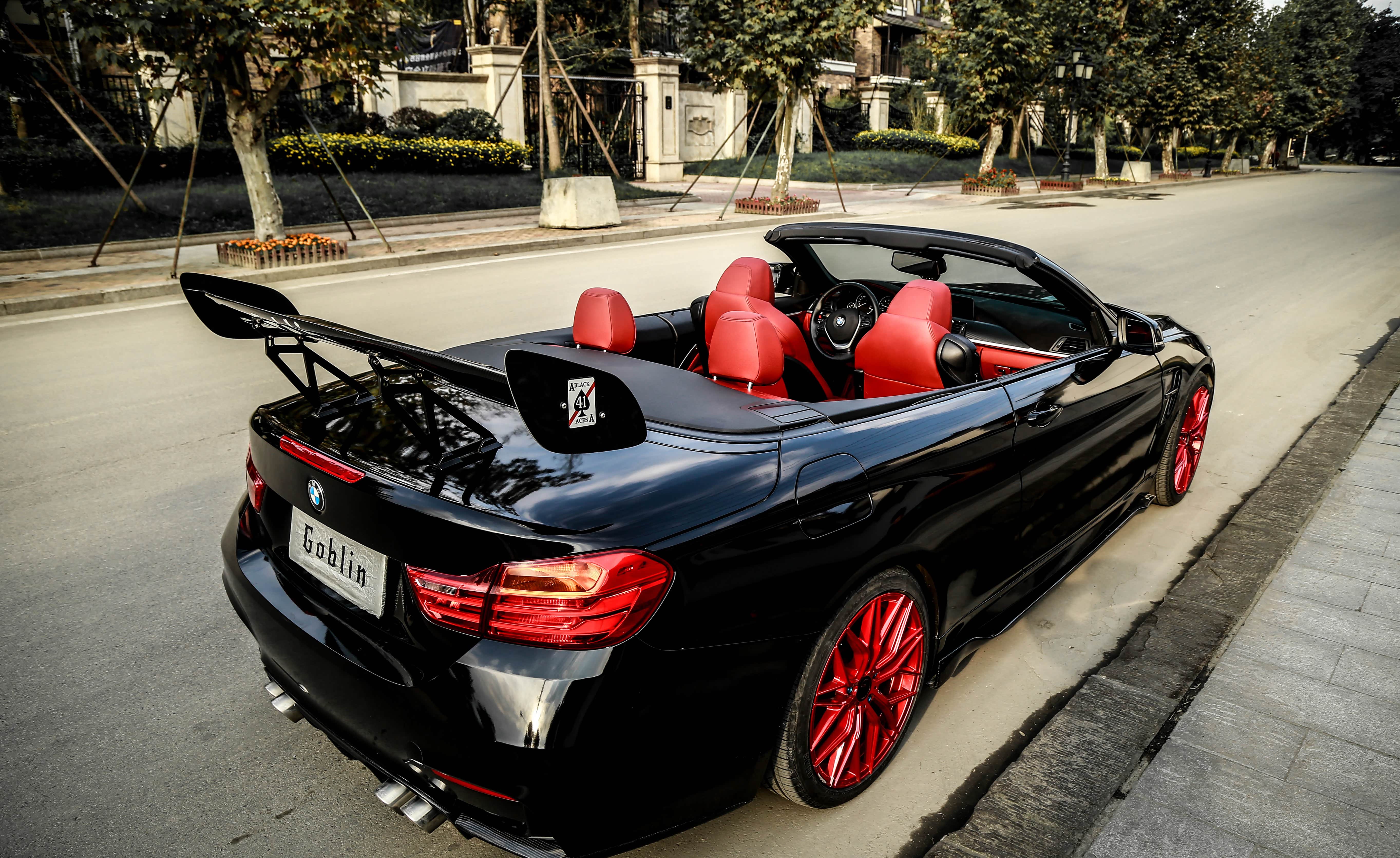 黑桃A ,那时候 丁字裤方向盘还没有那么普遍