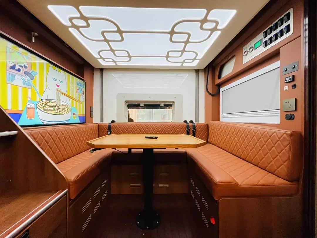 重汽汕德卡房车