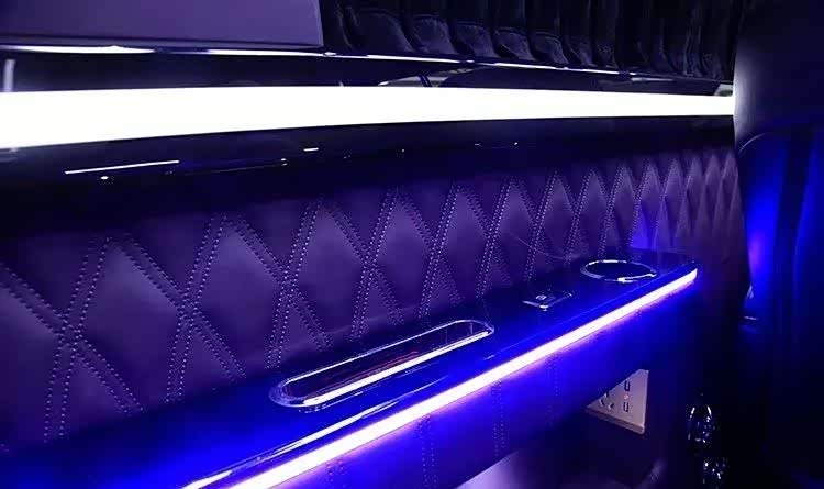 进口依维柯New Daliy 九座豪华商务舱