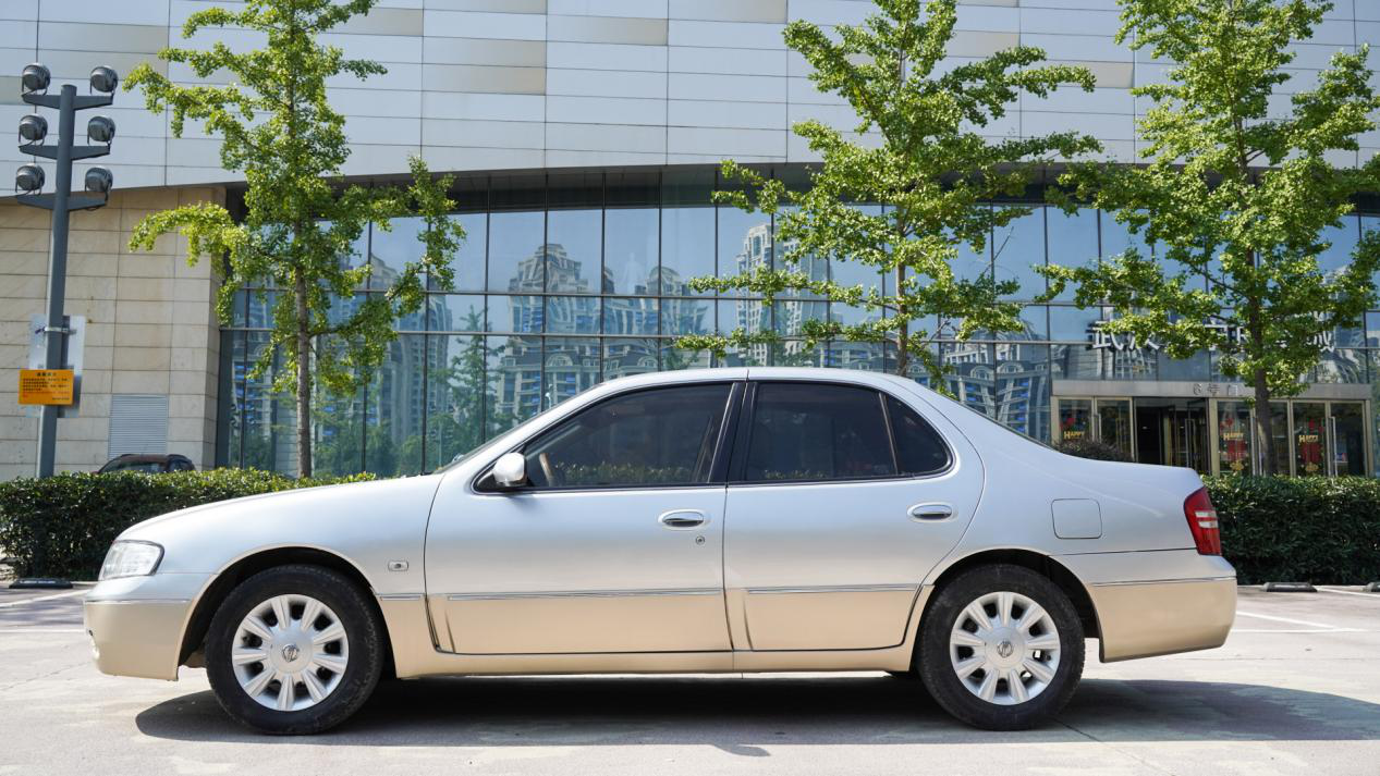 双拼车身，高级配置，整备完就像一键工艺品。