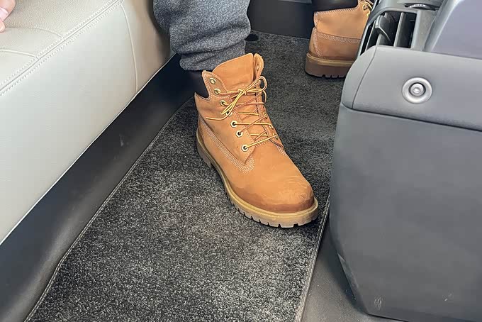 后排座椅乘坐感受（3分）